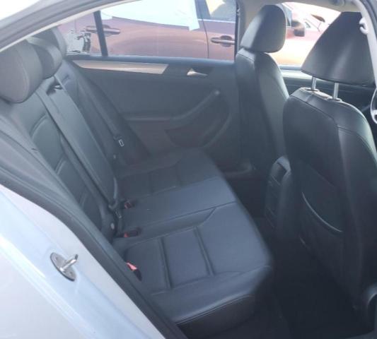 Photo 10 from auction – 2017 VOLKSWAGEN JETTA SE with VIN 3VWDB7AJXHM352133