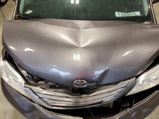 Photo 12 from auction – 2011 TOYOTA SIENNA XLE with VIN 5TDYK3DC7BS116363