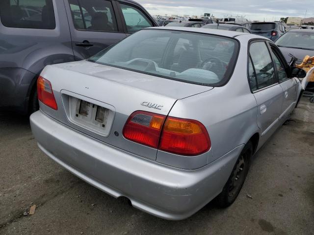 Photo 3 from auction – 2000 HONDA CIVIC BASE with VIN 2HGEJ6613YH578155