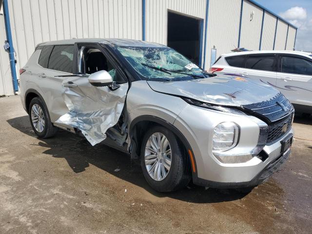 Zdjęcie 4 z aukcji – 2023 MITSUBISHI OUTLANDER z VIN JA4J3TA80PZ034005