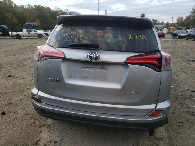Photo 6 from auction – 2017 TOYOTA RAV4 LE with VIN 2T3BFREV5HW643547