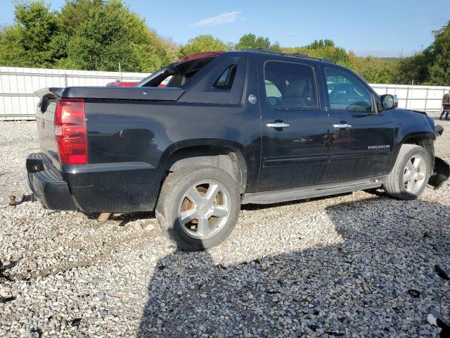 Photo 3 from auction – 2013 CHEVROLET AVALANCHE with VIN 3GNMCFE02DG199114