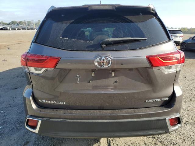 Photo 6 from auction – 2017 TOYOTA HIGHLANDER with VIN 5TDDZRFH2HS405388
