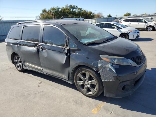 Photo 4 from auction – 2016 TOYOTA SIENNA SE with VIN 5TDXK3DC6GS733174