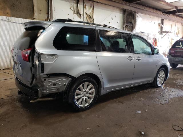 Photo 3 from auction – 2017 TOYOTA SIENNA LE with VIN 5TDJZ3DC5HS157404
