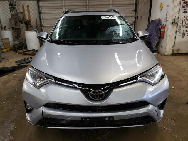 Photo 5 from auction – 2017 TOYOTA RAV4 LIMIT with VIN 2T3DFREV7HW636706