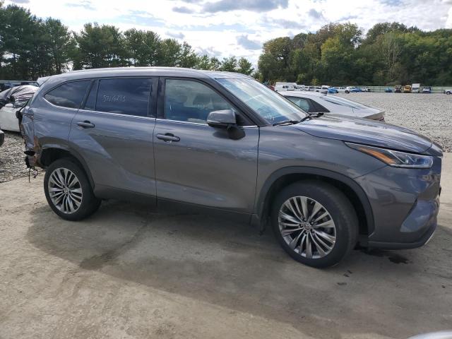 Photo 4 from auction – 2020 TOYOTA HIGHLANDER with VIN 5TDFZRBH3LS048942