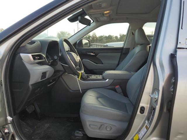 Photo 7 from auction – 2022 TOYOTA HIGHLANDER with VIN 5TDGZRAH9NS135687