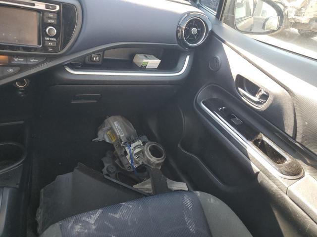 Photo 12 from auction – 2015 TOYOTA PRIUS C with VIN JTDKDTB36F1114786