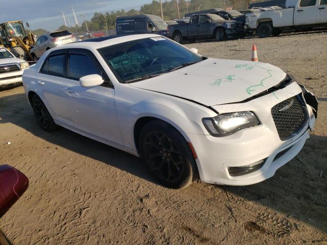 Photo 4 from auction – 2019 CHRYSLER 300 S with VIN 2C3CCABT2KH622930