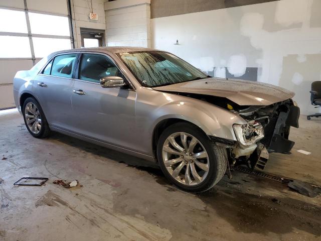Photo 4 from auction – 2018 CHRYSLER 300 LIMITE with VIN 2C3CCAEG0JH211202