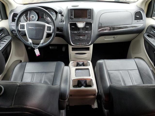 Photo 8 from auction – 2016 CHRYSLER TOWN & COU with VIN 2C4RC1BG4GR103923