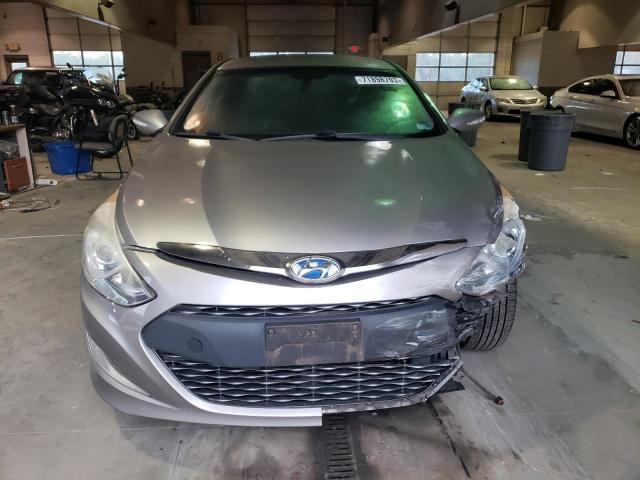 Photo 5 from auction – 2011 HYUNDAI SONATA HYB with VIN KMHEC4A44BA002770