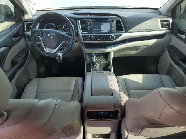 Photo 8 from auction – 2017 TOYOTA HIGHLANDER with VIN 5TDJZRFH7HS412176