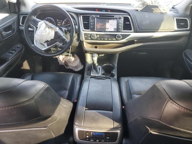 Foto 8 de la subasta – 2018 TOYOTA HIGHLANDER con VIN 5TDKZRFH7JS272379