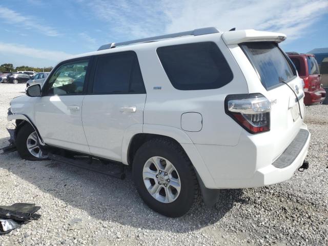 Photo 2 from auction – 2014 TOYOTA 4RUNNER SR with VIN JTEZU5JR1E5069355