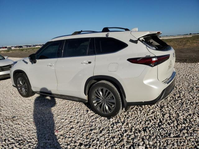 Photo 2 from auction – 2021 TOYOTA HIGHLANDER with VIN 5TDFZRAH4MS070533