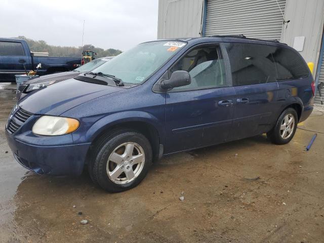 DODGE GRAND CARA 2005 with VIN 2D4GP44L95R287439 - Photo from auction
