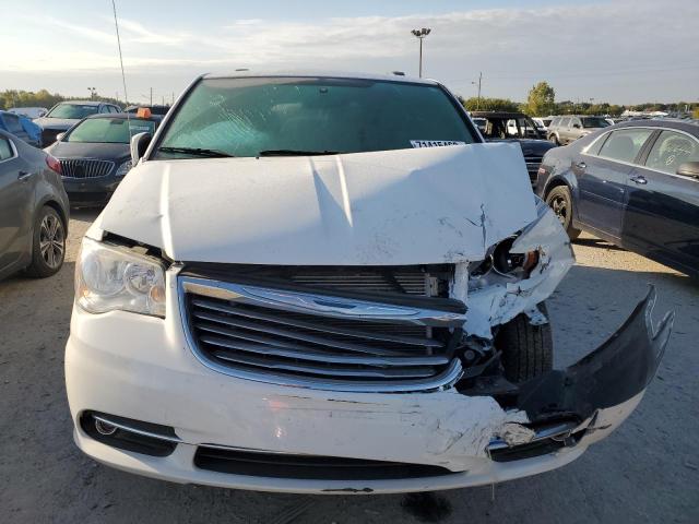Photo 5 from auction – 2013 CHRYSLER TOWN & COU with VIN 2C4RC1BG9DR815324