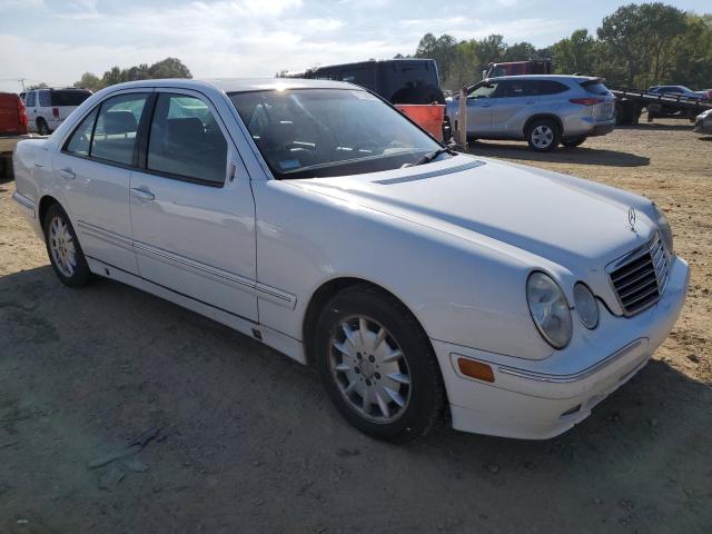 Photo 4 from auction – 2001 MERCEDES-BENZ E 320 with VIN WDBJF65J31B208286