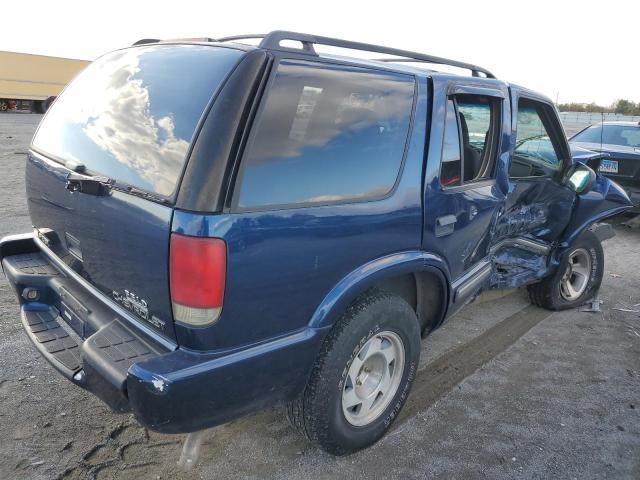 Photo 3 from auction – 2000 CHEVROLET BLAZER with VIN 1GNCS13WXY2283124