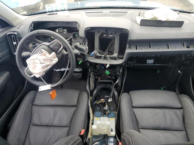 Photo 8 from auction – 2023 VOLVO XC40 PLUS with VIN YV4L12UL4P2978491