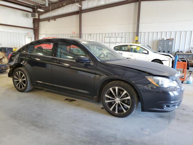 Photo 4 from auction – 2012 CHRYSLER 200 TOURIN with VIN 1C3CCBBG3CN277019