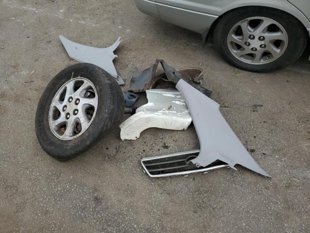 Photo 12 from auction – 2000 TOYOTA CAMRY LE with VIN 4T1BF28K6YU102590