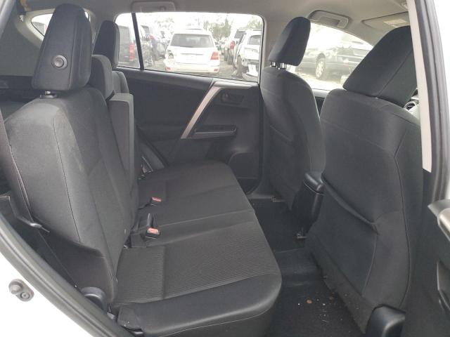 Photo 10 from auction – 2018 TOYOTA RAV4 LE with VIN JTMBFREV5JJ236865