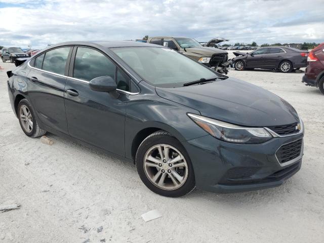 Photo 4 from auction – 2018 CHEVROLET CRUZE with VIN 1G1BE5SM2J7219938