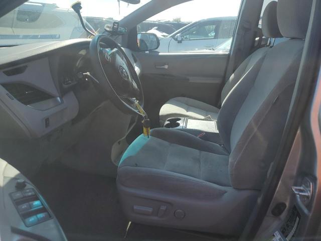Photo 7 from auction – 2017 TOYOTA SIENNA LE with VIN 5TDKZ3DC7HS877016