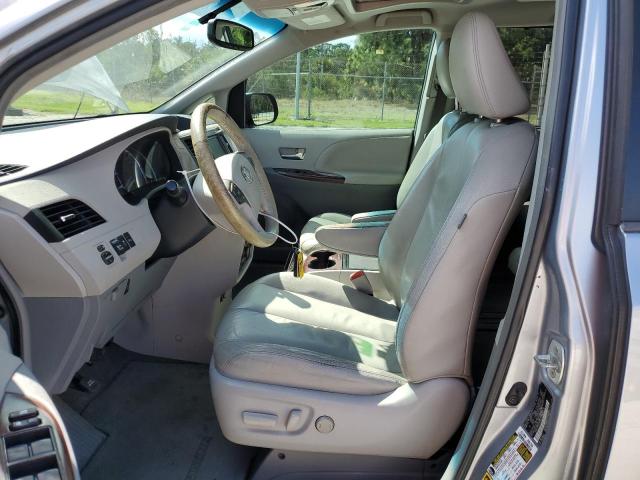 Photo 7 from auction – 2012 TOYOTA SIENNA XLE with VIN 5TDYK3DC9CS226753