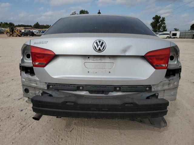 Photo 6 from auction – 2013 VOLKSWAGEN PASSAT S with VIN 1VWAH7A38DC009402