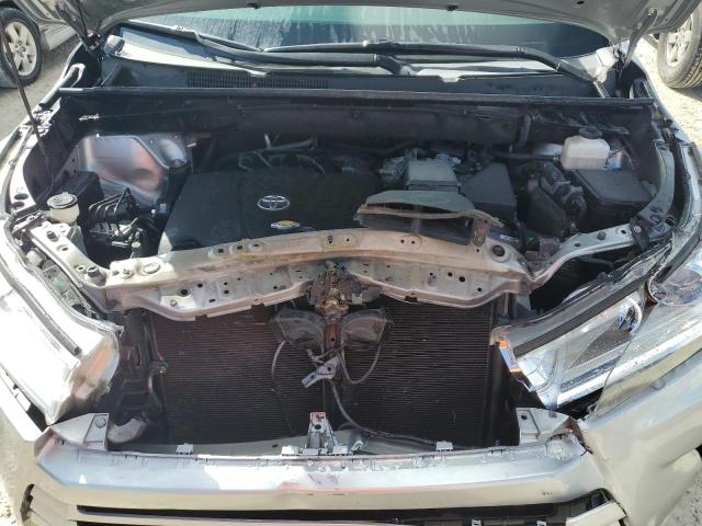 Photo 12 from auction – 2017 TOYOTA HIGHLANDER with VIN 5TDJZRFH7HS412176
