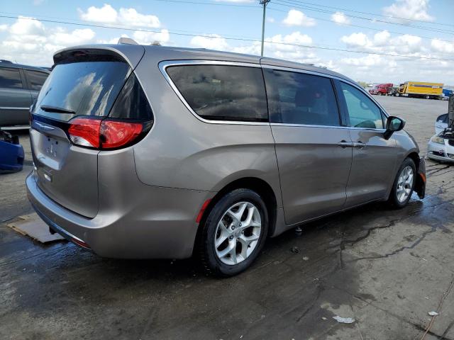 Photo 3 from auction – 2017 CHRYSLER PACIFICA T with VIN 2C4RC1BG5HR768279