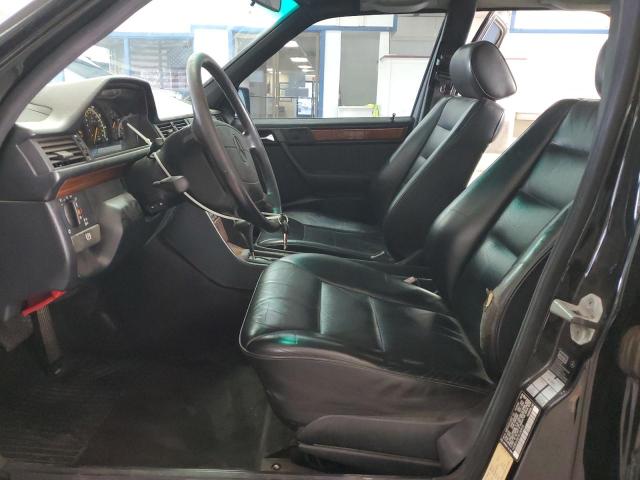 Photo 7 from auction – 1995 MERCEDES-BENZ E 320 BASE with VIN WDBEA32E7SC269013