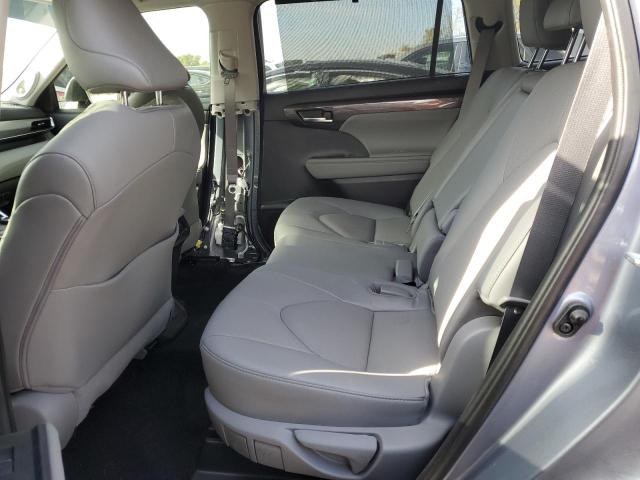 Photo 11 from auction – 2022 TOYOTA HIGHLANDER with VIN 5TDDZRBH6NS161343
