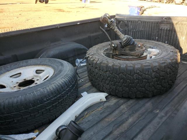 Photo 12 from auction – 2005 CHEVROLET SILVERADO with VIN 1GCHK23205F880675