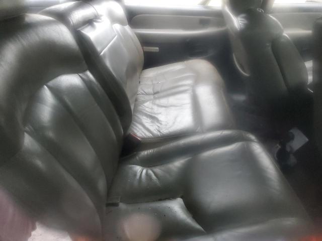 Photo 11 from auction – 2002 CHEVROLET SUBURBAN C with VIN 1GNEC16Z32J119075