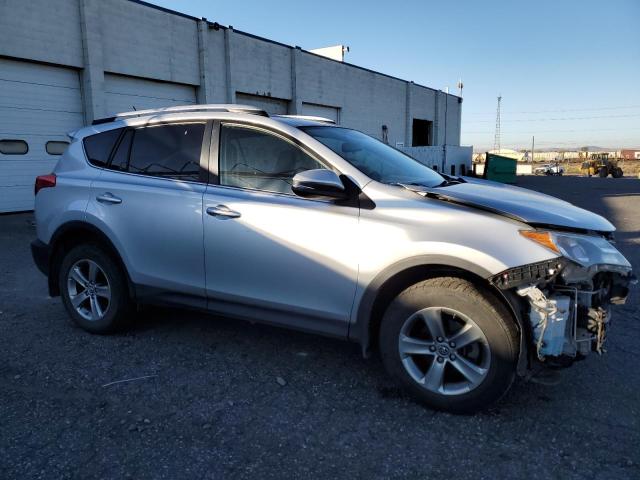 Photo 4 from auction – 2015 TOYOTA RAV4 XLE with VIN JTMRFREV9FD098557