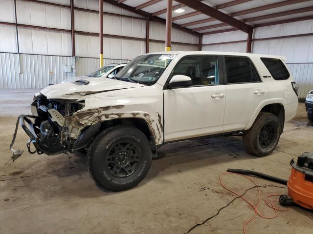TOYOTA 4RUNNER SR 2019 with VIN JTEBU5JR5K5667610 - Photo from auction