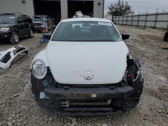 Photo 5 from auction – 2018 VOLKSWAGEN BEETLE S with VIN 3VWFD7AT3JM702261