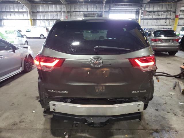 Photo 6 from auction – 2018 TOYOTA HIGHLANDER with VIN 5TDJZRFH3JS912583