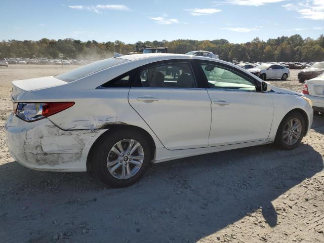 Photo 3 from auction – 2013 HYUNDAI SONATA GLS with VIN 5NPEB4AC4DH782375