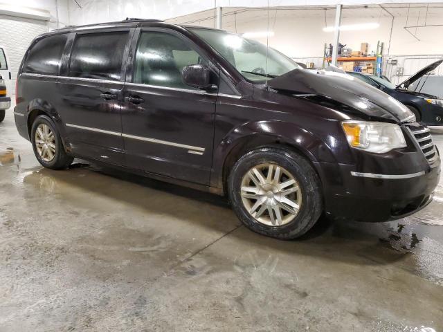 Photo 4 from auction – 2010 CHRYSLER TOWN & COU with VIN 2A4RR5DX0AR286158
