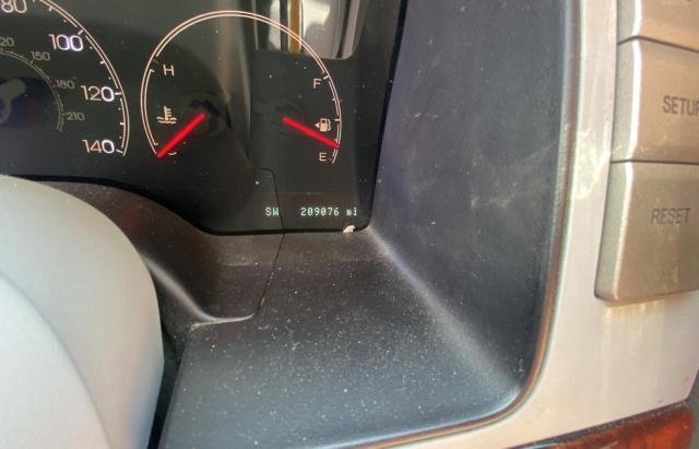 Photo 8 from auction – 2004 LINCOLN NAVIGATOR with VIN 5LMFU28R24LJ10638
