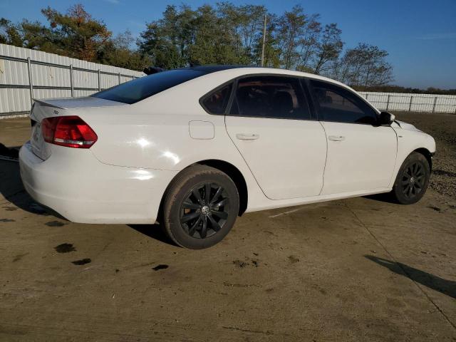 Photo 3 from auction – 2014 VOLKSWAGEN PASSAT S with VIN 1VWAT7A30EC105153