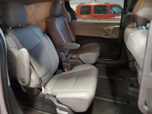 Photo 11 from auction – 2021 TOYOTA SIENNA XLE with VIN 5TDYSKFC0MS033349