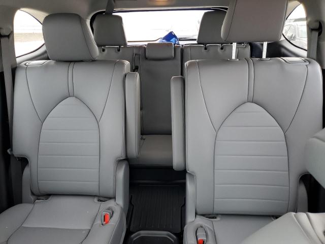 Photo 10 from auction – 2023 TOYOTA HIGHLANDER with VIN 5TDKDRAH8PS003810