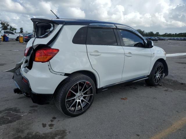 Photo 3 from auction – 2011 MITSUBISHI OUTLANDER with VIN JA4AP4AU8BZ006341
